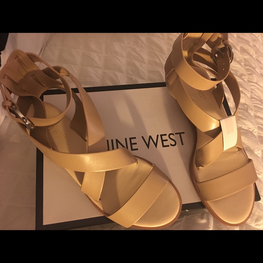 Nine West Sandals 👡 Never Been Worn